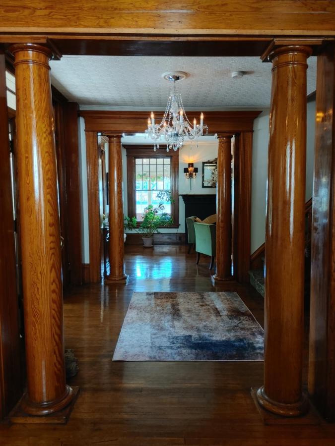 Stonewater Manor B&B Gananoque Exteriör bild